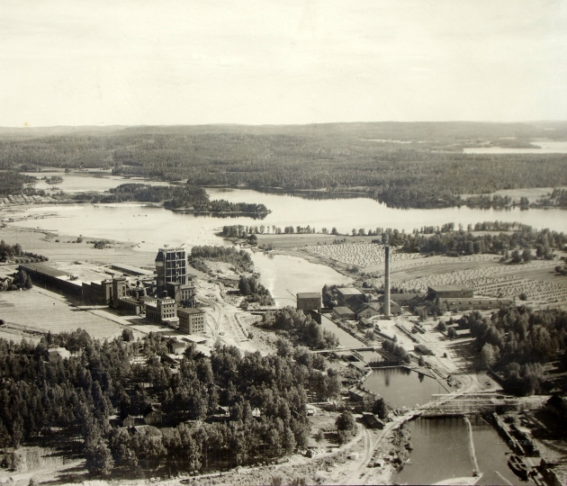 Tehdasalue 1940-luvun lopulla