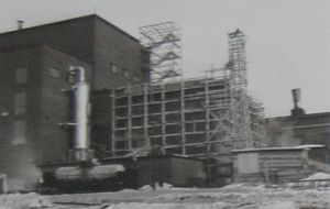 Klooridioksidilaitoksen rakennustyömaata 1960