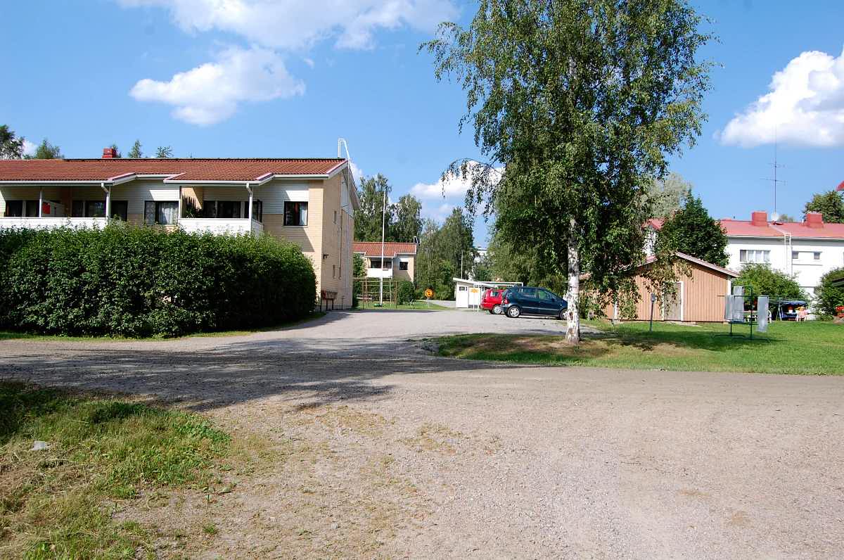 Topian talo on purettu 1980-luvulla. Sen paikalla on nykyisin kaksi pienkerrostaloa, joista takimmainen sijaitsee melko tarkasti vanhan Topian paikalla. Oikeassa reunassa näkyy talon B302a eteläsivua.