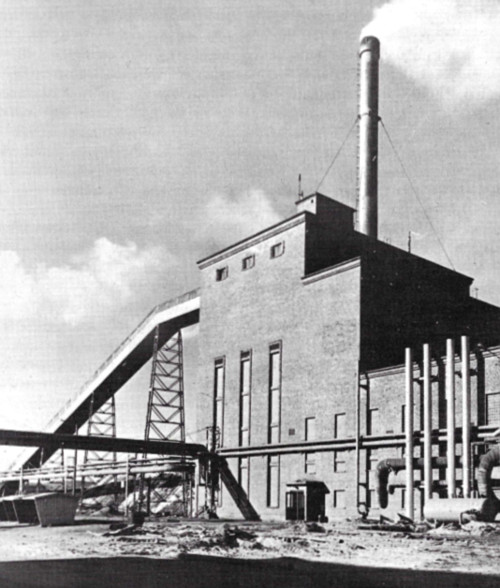 Vuonna 1959 valmistui koskiuoman itäpuolelle uusi höyrykattila- ja -voimalaitos.