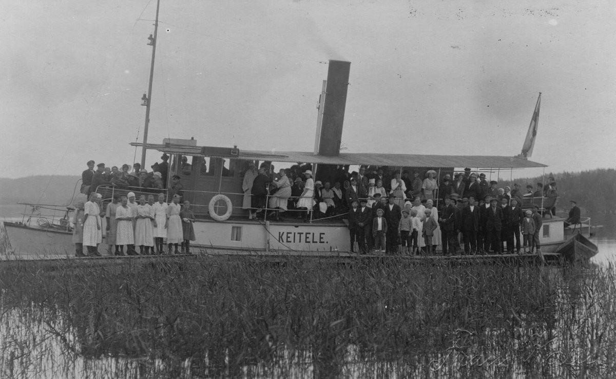 Keitele-höyrylaiva ja konginkaalaisten kirkkomatka.