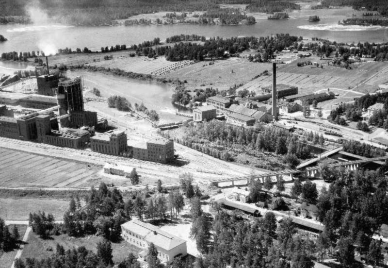 Äänekosken tehtaat ja Hiskinmäkeä vuodelta 1958