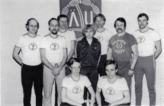 ÄU:n yleisurheiluvalmentajien ja -ohjaajien porukkaa vuodelta 1981. Kuvassa vasemmalta Jorma Kiviranta, Seppo Silén, Ilpo Vesterinen, Pauli Pääkkönen, Pia Lehtonen, Erkki Koskinen, Jaakko Lassila, Jorma Kinnunen ja Rauno Hirvanen.