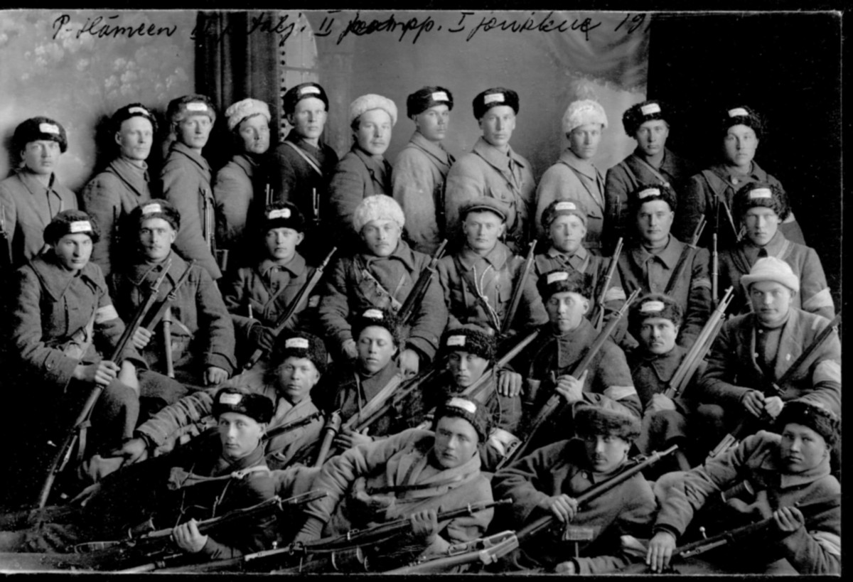 Pohjoishämeen III pataljoonan II komppanian I joukkue 1918.