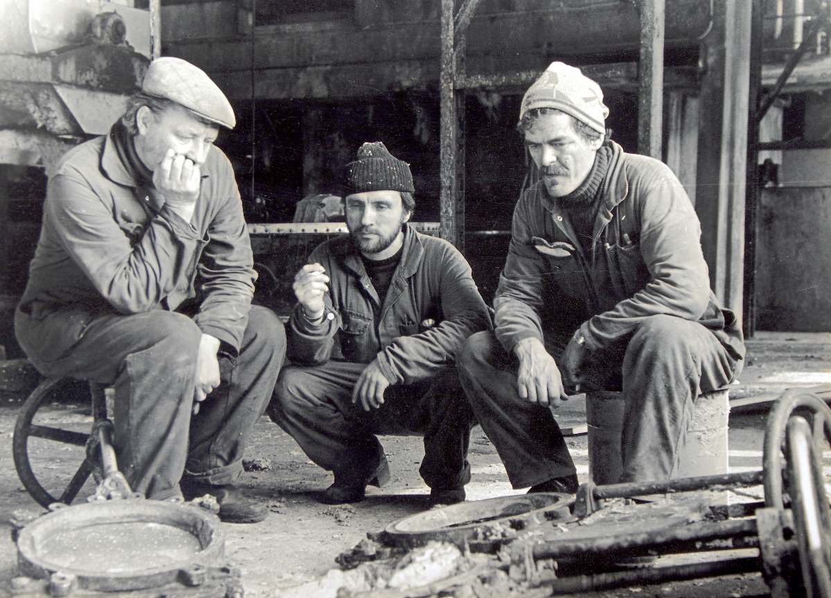 Sulfiittiselluloosatehtaan purkajat vasemmalta Aulis Honkonen, Pekka Kettunen ja Seppo Kautto.