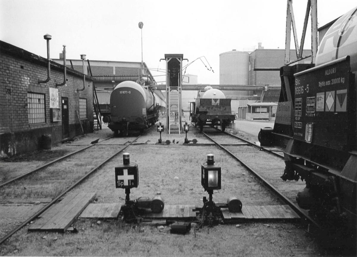 Sulfiitin klooridioksidilaitoksen kloorinpurkuasema.