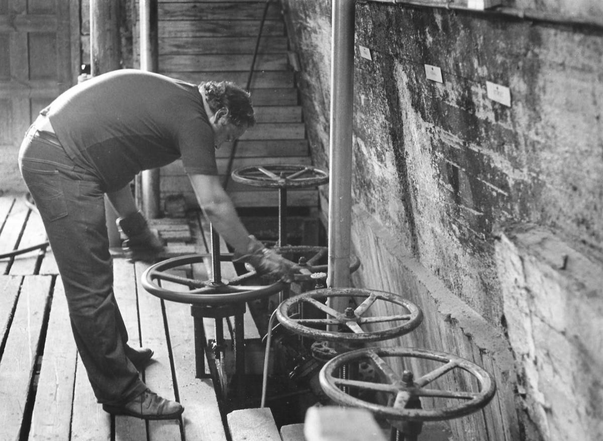 Eino Vanninen ja massakuoppien pohjaventtiilit.