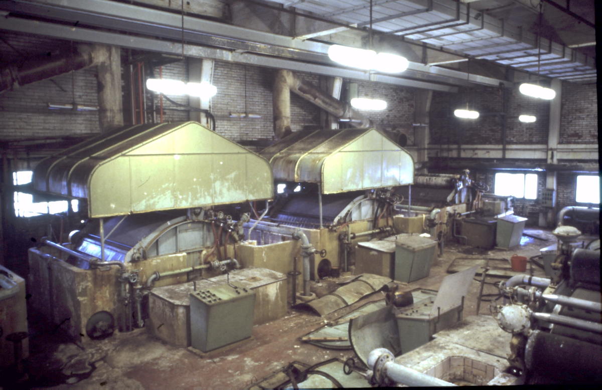 Sulfiitin valkaisimon pesuritasoa tehtaan alasajon jälkeen.