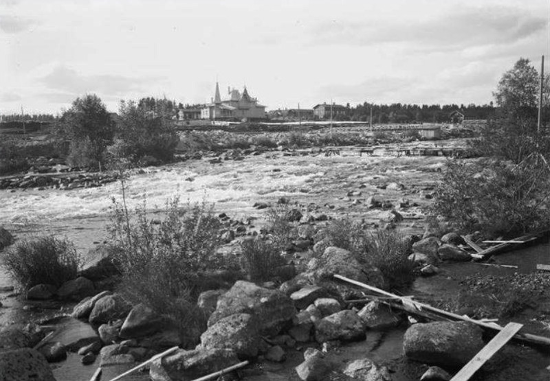 Äänekosken kuohuja 1900-luvun alusta.