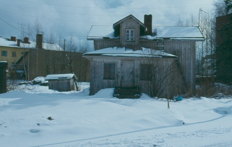 Äänekosken keskustan vanhaa rakennuskantaa. Oskari Laxin talo.