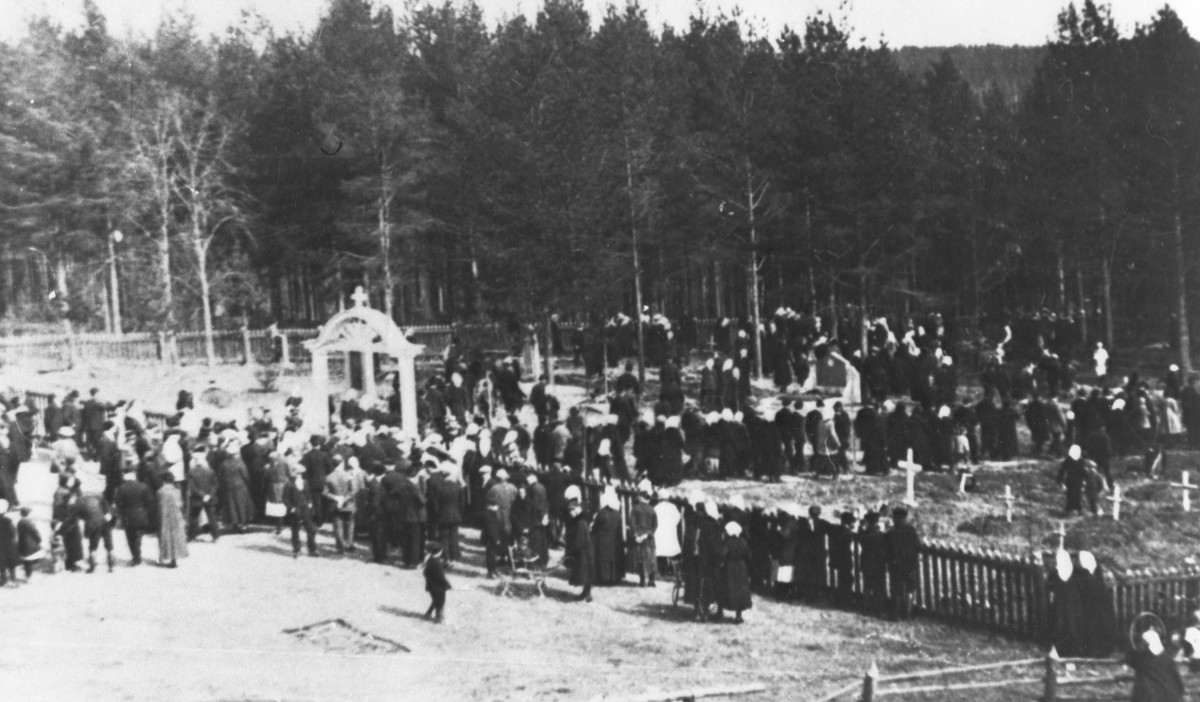 Ales Onkisen hautajaiset Äänekosken vanhalla hautausmaalla 26.4.1925.