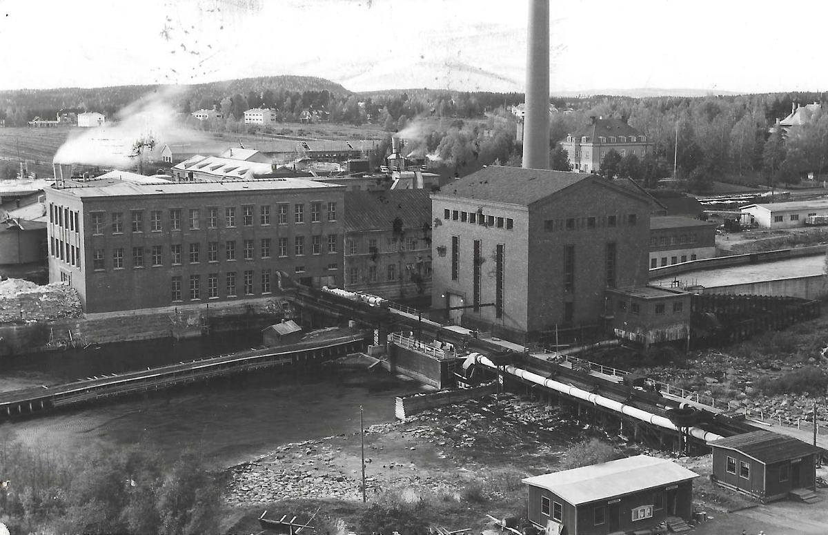 Äänekosken tehtaita 1950-luvulla.