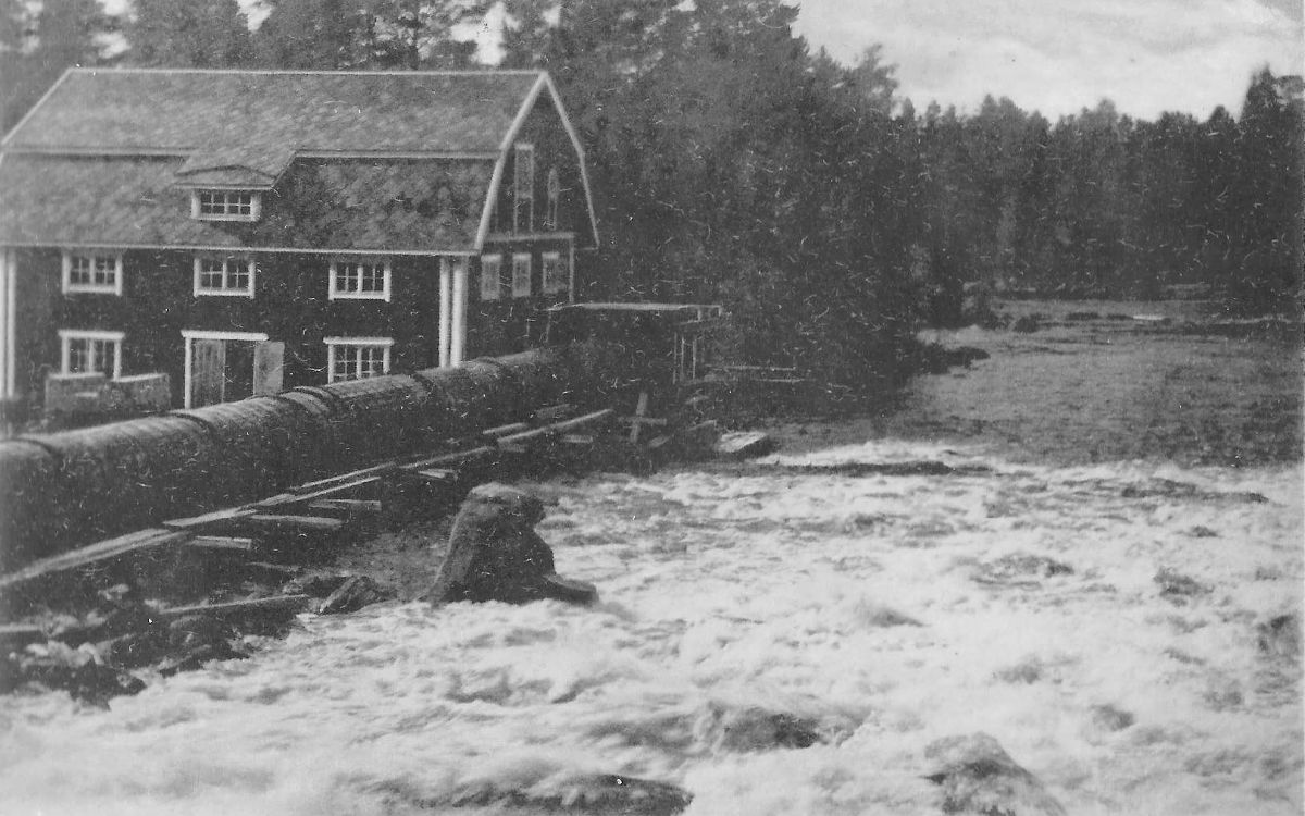 Todennäköisesti Mämmenkoski ja sen mylly.